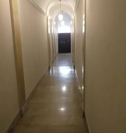 Vittorio Ll House Рим