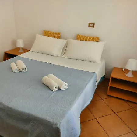 Vittorio Ll House Guest house